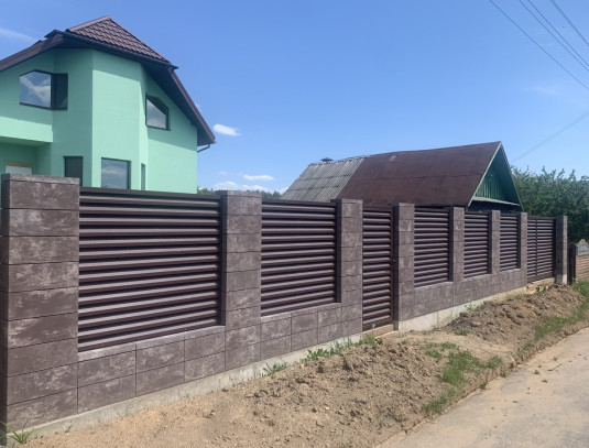 Забор из блоков FaBrick 500x200 в цвете 