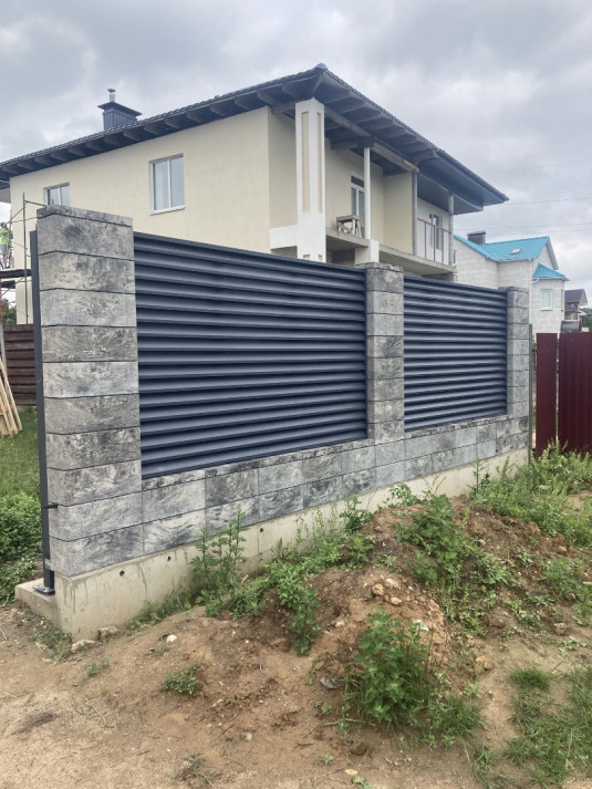 Забор из блоков FaBrick 500x200 в цвете 