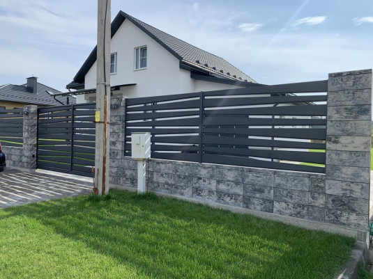 Забор из блоков FaBrick 500x200 в цвете 