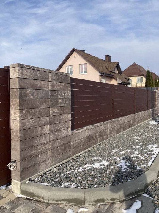 Забор из блоков FaBrick 625x150 в цвете 