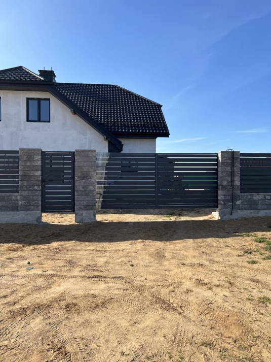 Забор из блоков FaBrick 625x150 в цвете 