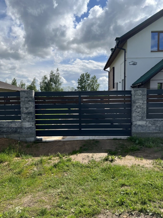 Забор из блоков FaBrick 500x200 в цвете 