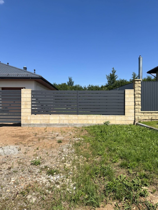 Забор из блоков FaBrick 500x200 в цвете 